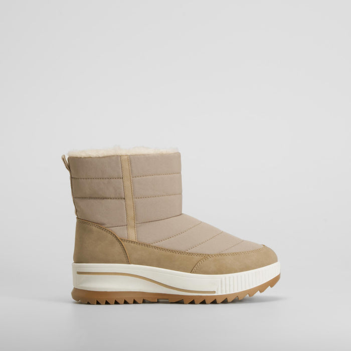 BotÃn de nieve suela gruesa beige NYC