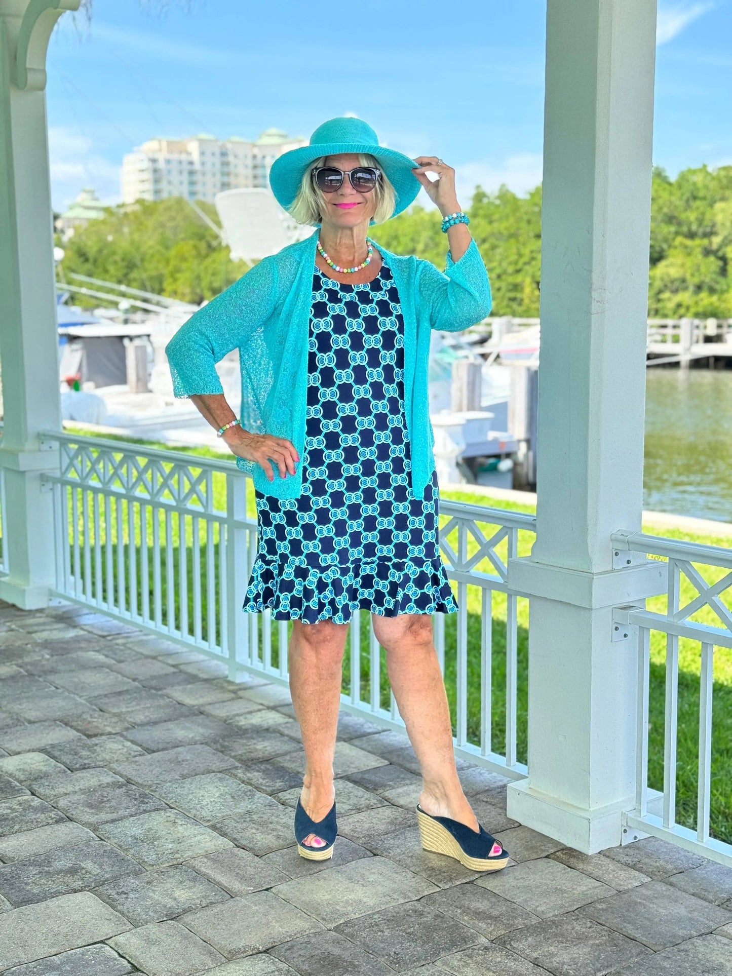 BLUE MEDALLION HALTER RUFFLE
