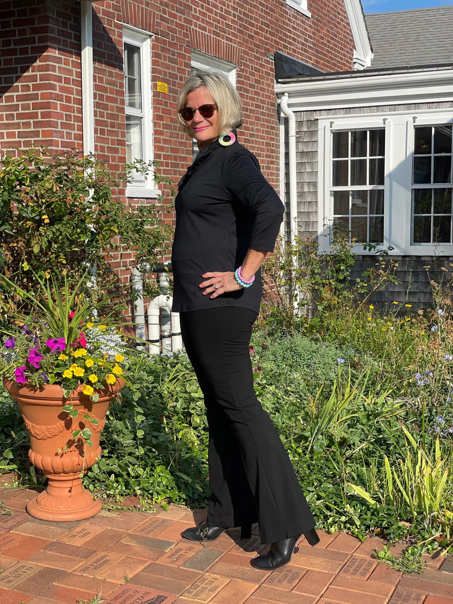 LULU-B BLACK RUFFLE TOP
