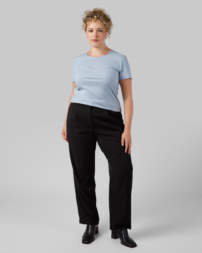 WOMEN'S FEATHERWEIGHT WOVEN ANKLE PANT