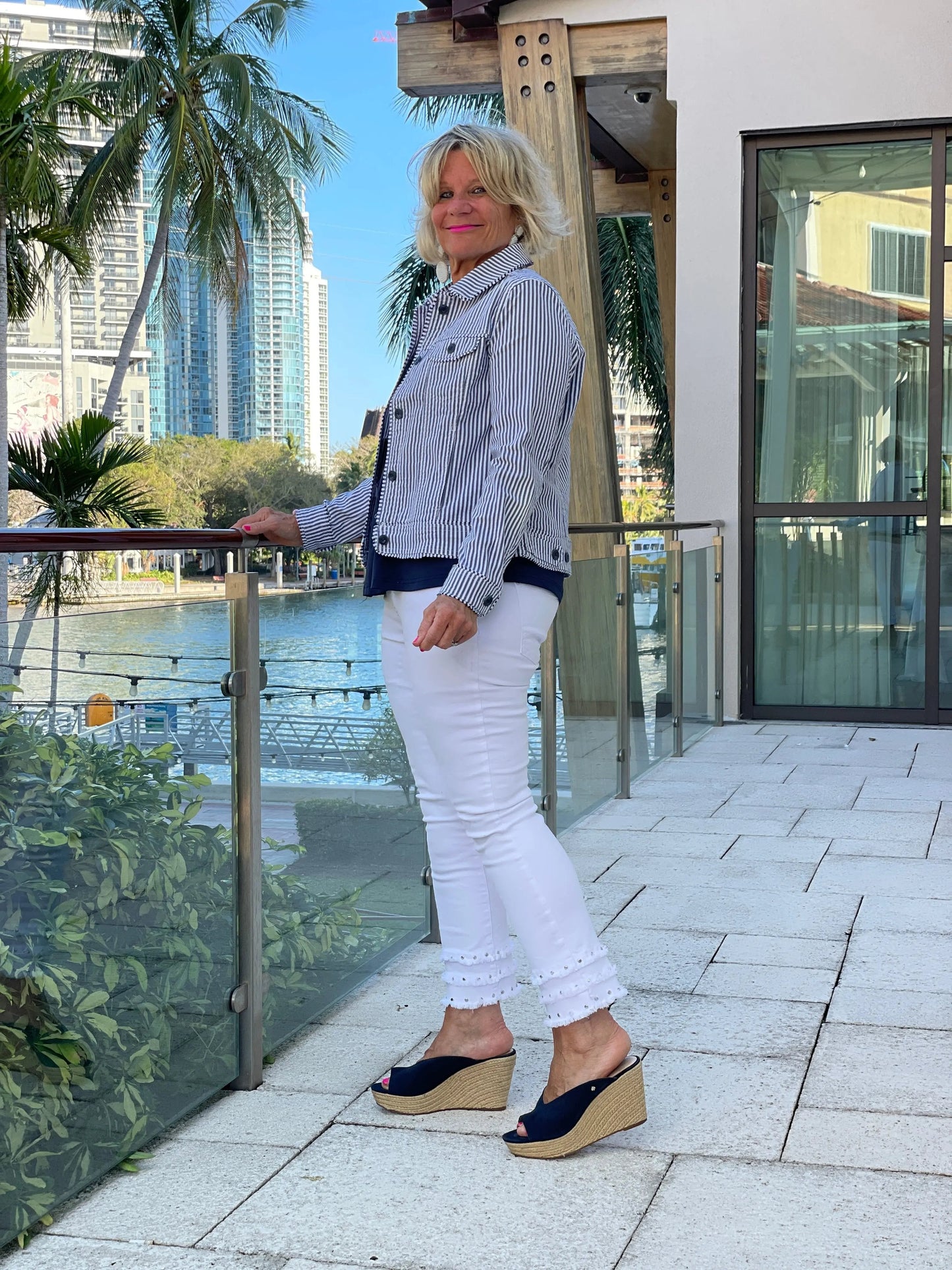 LULU B NAVY LINSEERSUCKER JACKET