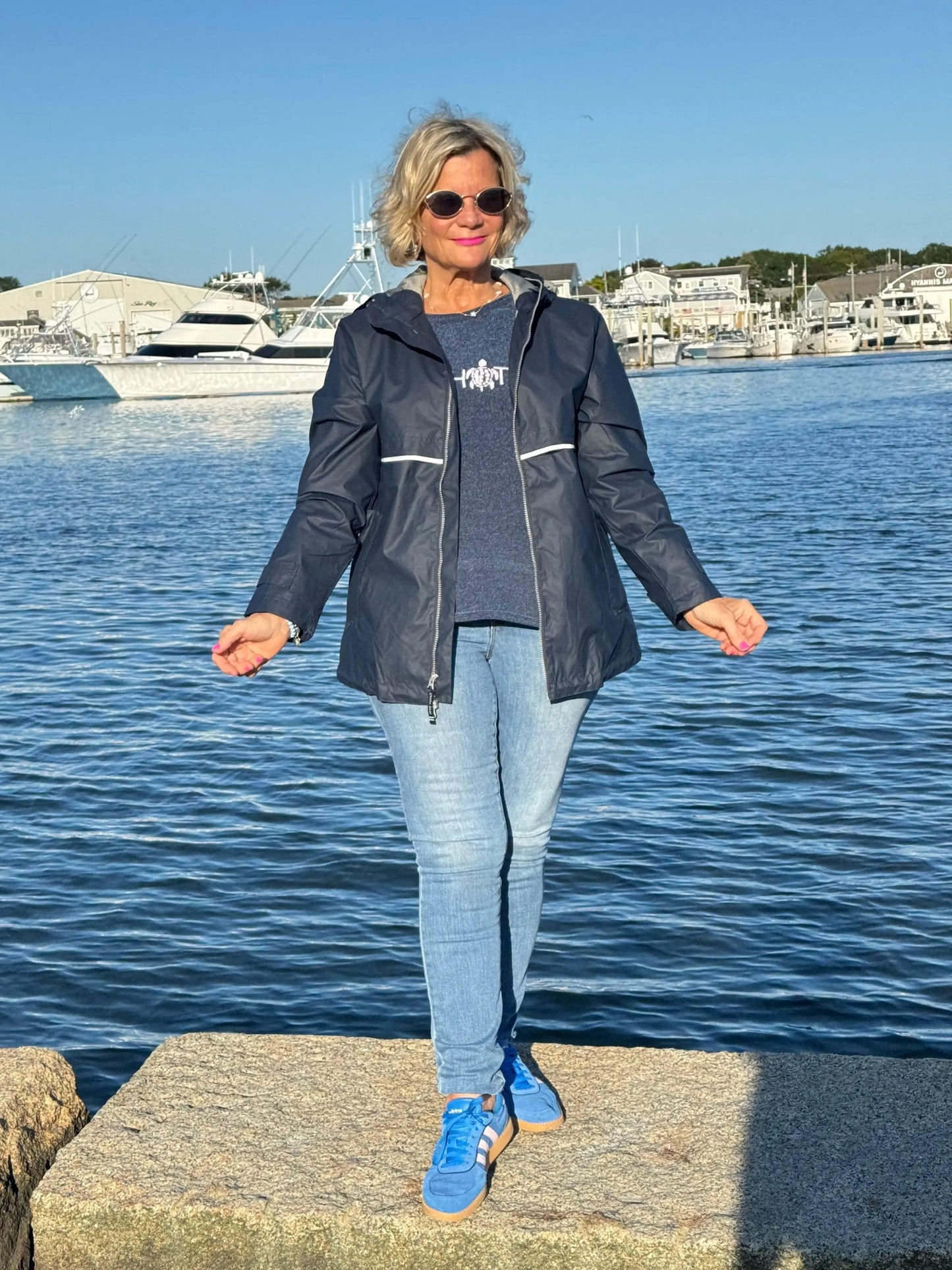 CHENILLE BEACH TIME NAVY CREW SWEATER
