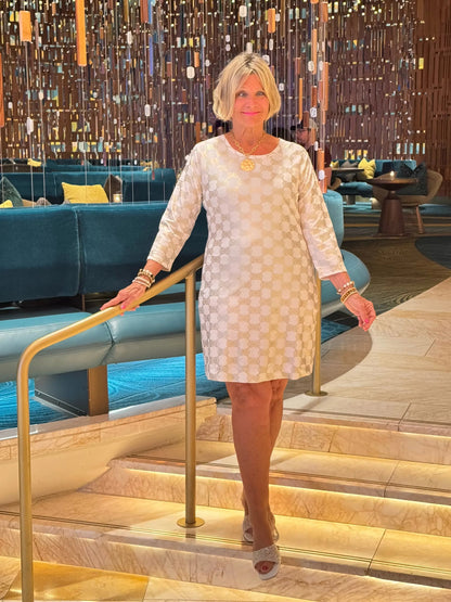Lulu B GOLD AND WHITE SLEEVE DRESS