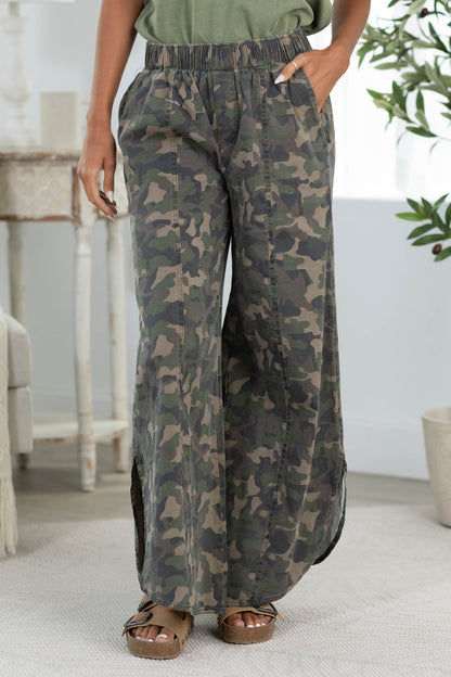 Camo Tulip Hem Relaxed Fit Pants
