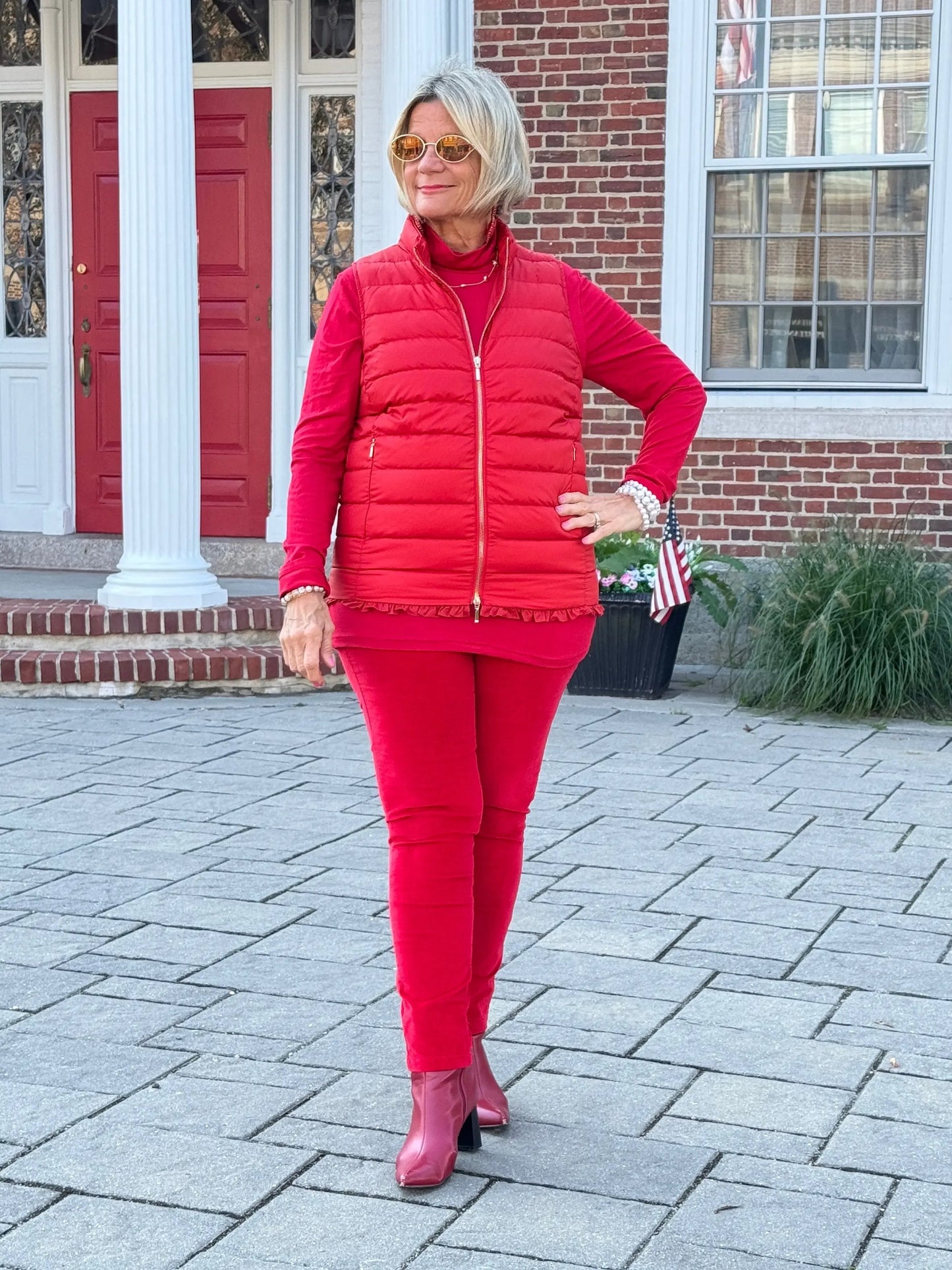 LULU-B RED SHORT PUFFER VEST