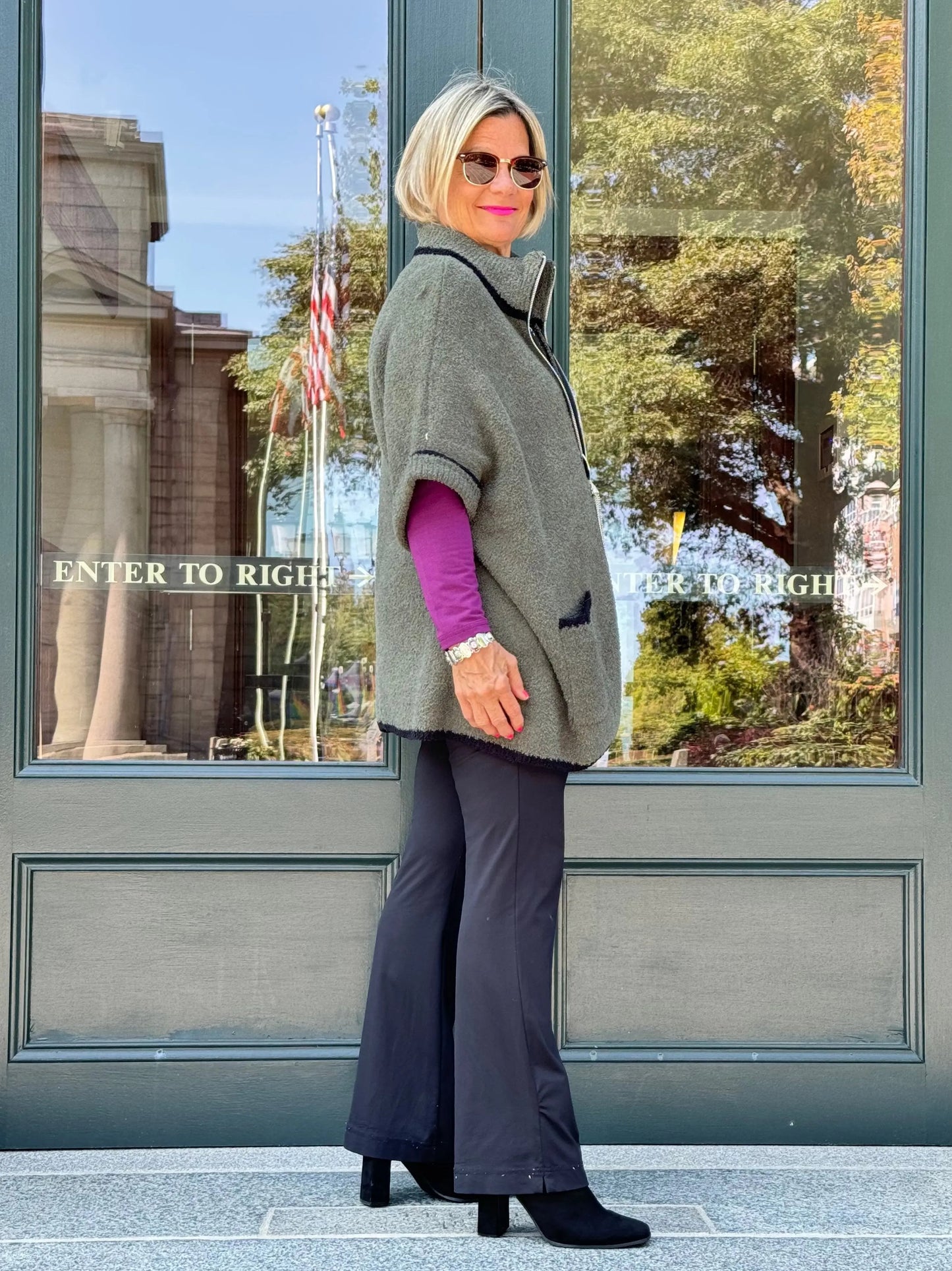 AUTUMN OLIVE ZIPPER JACKET
