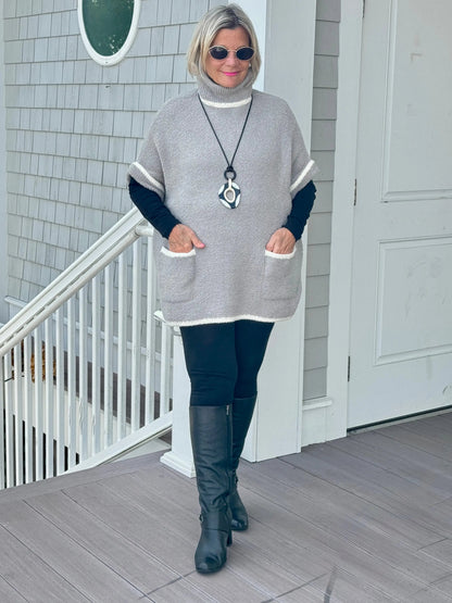 Colored Edge Solid Sleeveless Pocket Sweater Gray