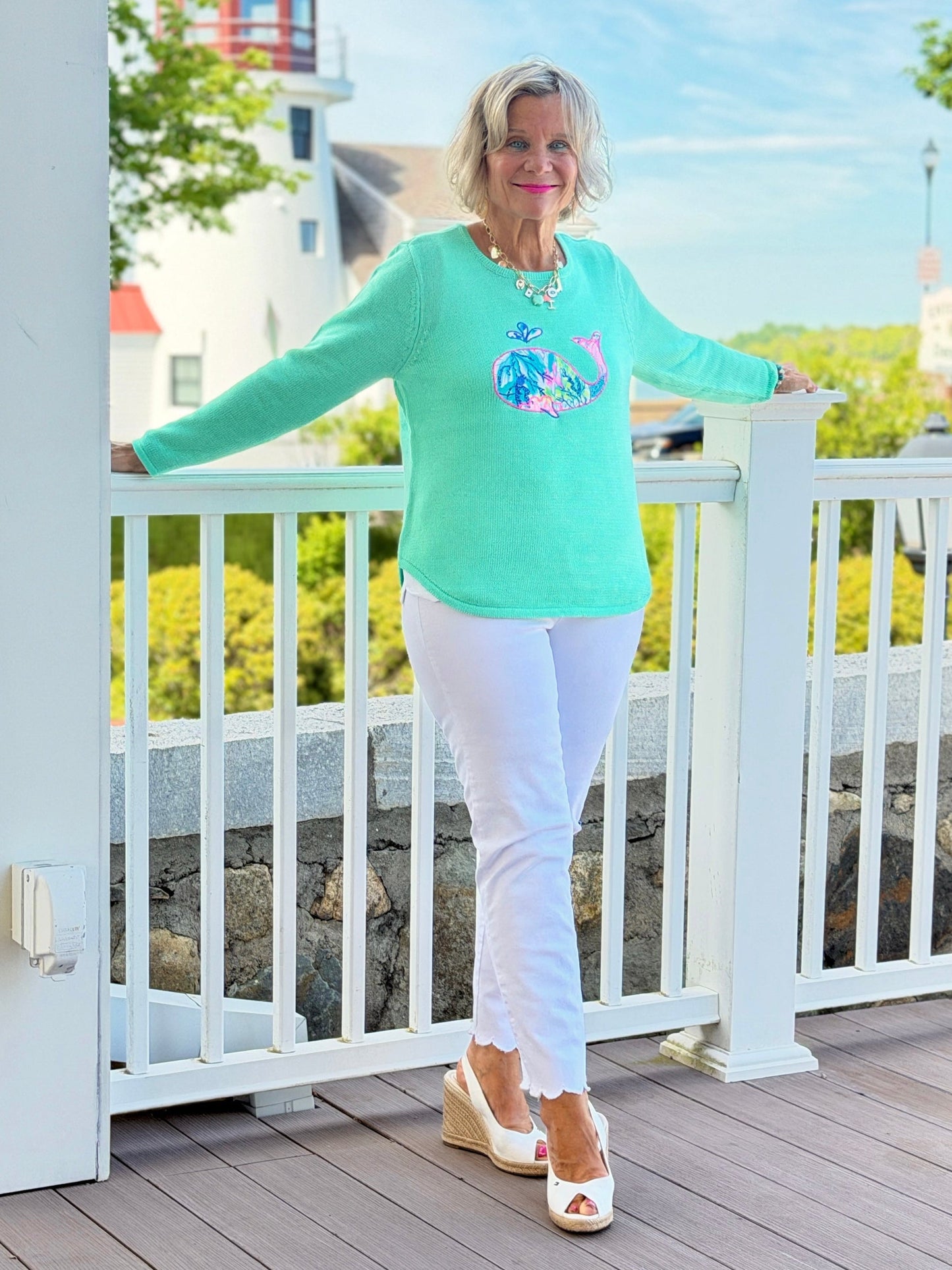 BEACH CLUB SEAFOAM WHALE SWEATER