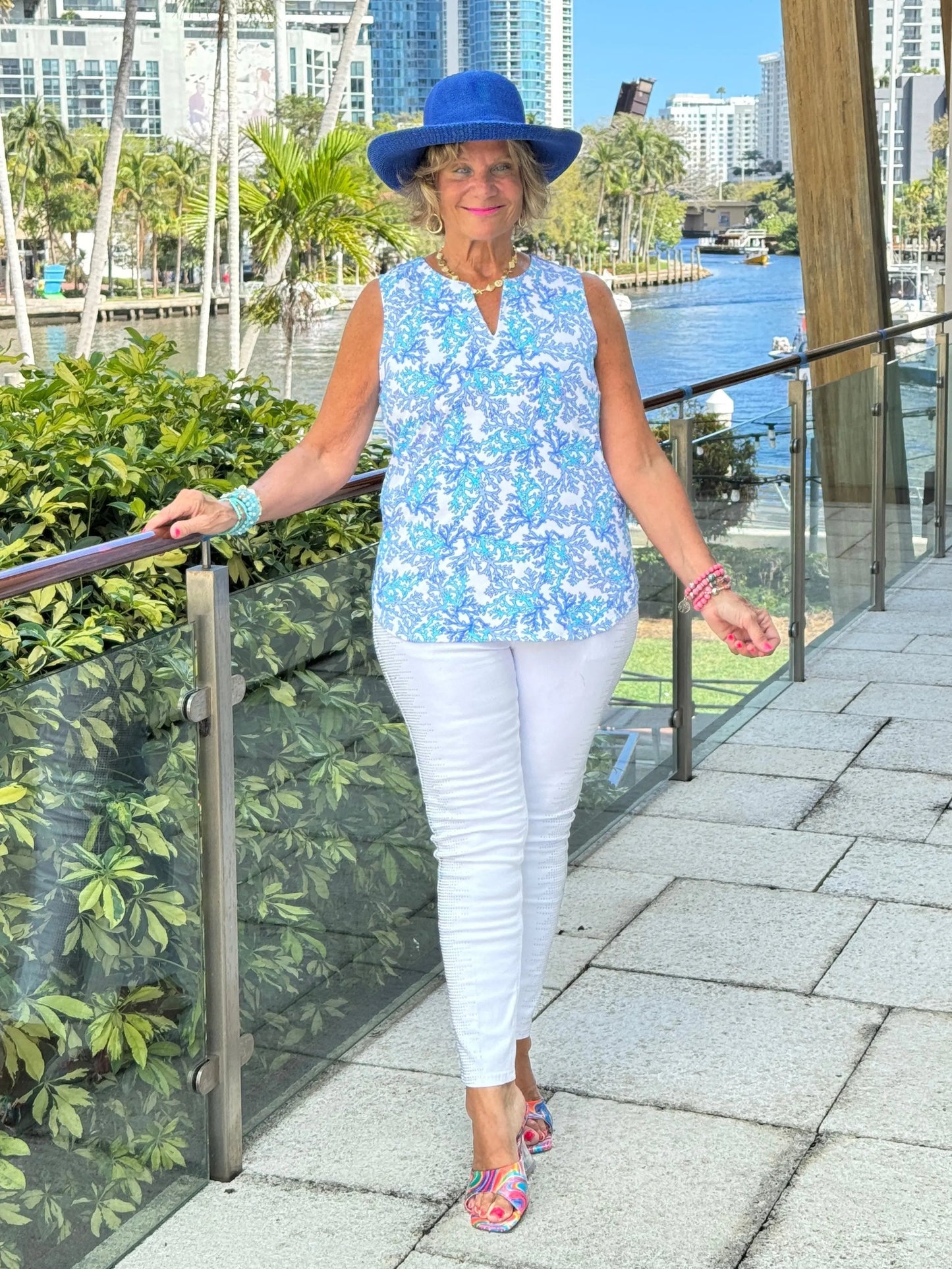 LULU B COASTAL BLOOM SLEEVELESS V NECK TOP