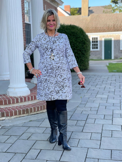 ELEGANT EXPRESSIONS SLEEVE DRESS