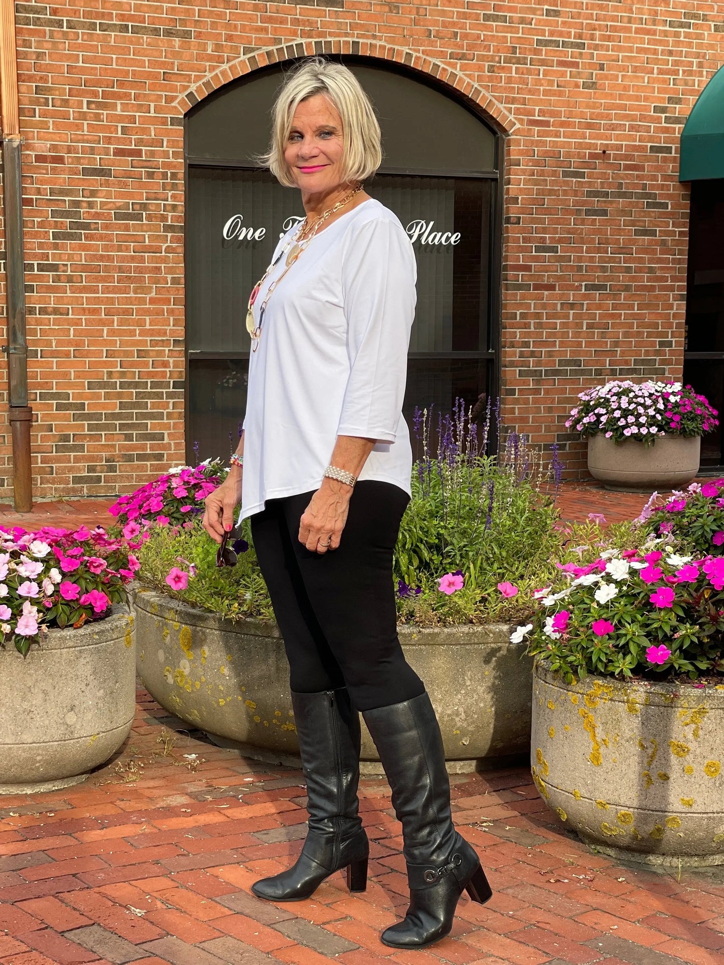 LULU-B WHITE ASYMMETRIC TOP