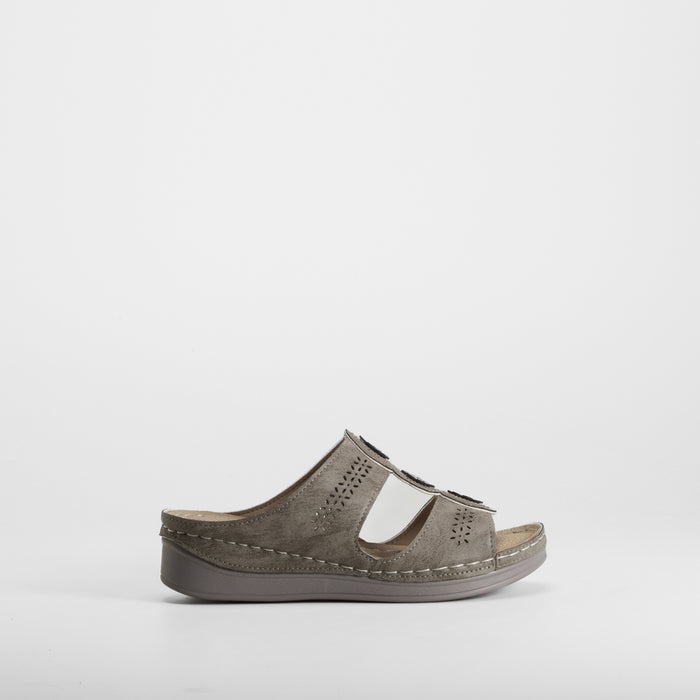 Sandalia cosida confort beige COMFEET