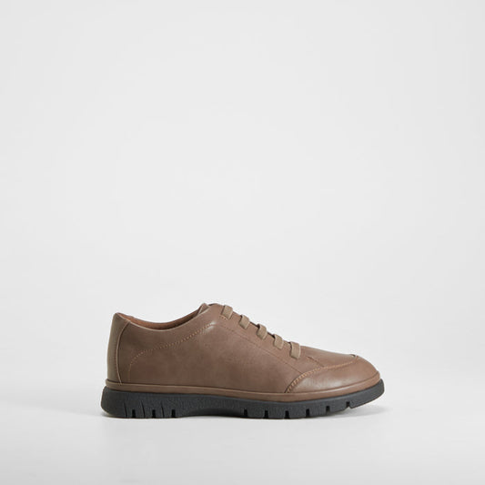 Sneaker confort ligera beige COMFEET