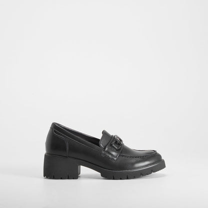 Mocasín tacón ancho negro COMFEET