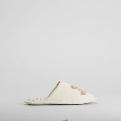 Zapatilla de casa oso bordado blanca OLYNE