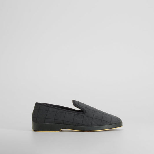 Zapatilla de casa cuadros gris OLYNE