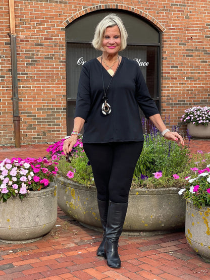 LULU-B BLACK TAILORED V SLEEVE
