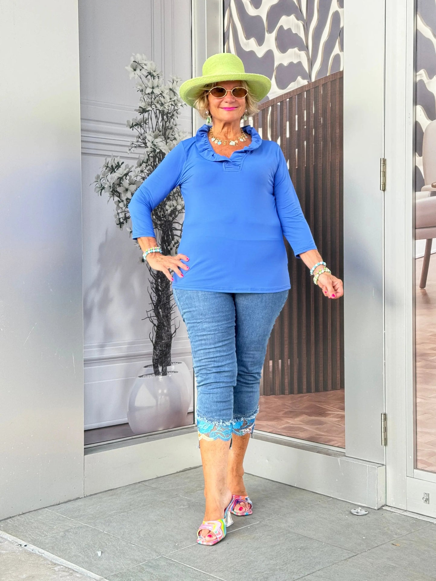 BLUE 3/25 SLEEVE RUFFLE TOP