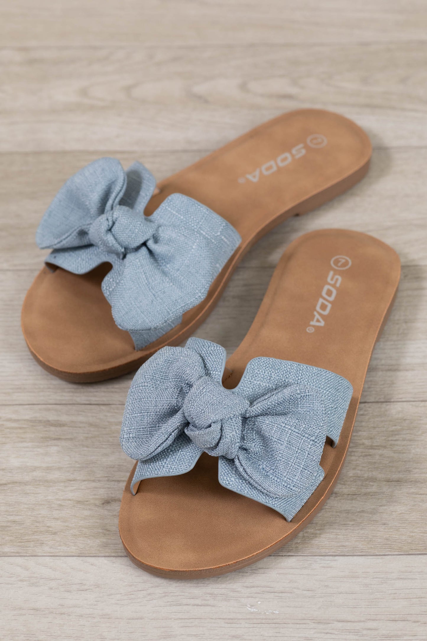 Chambray Linen Bow Flat Sandal