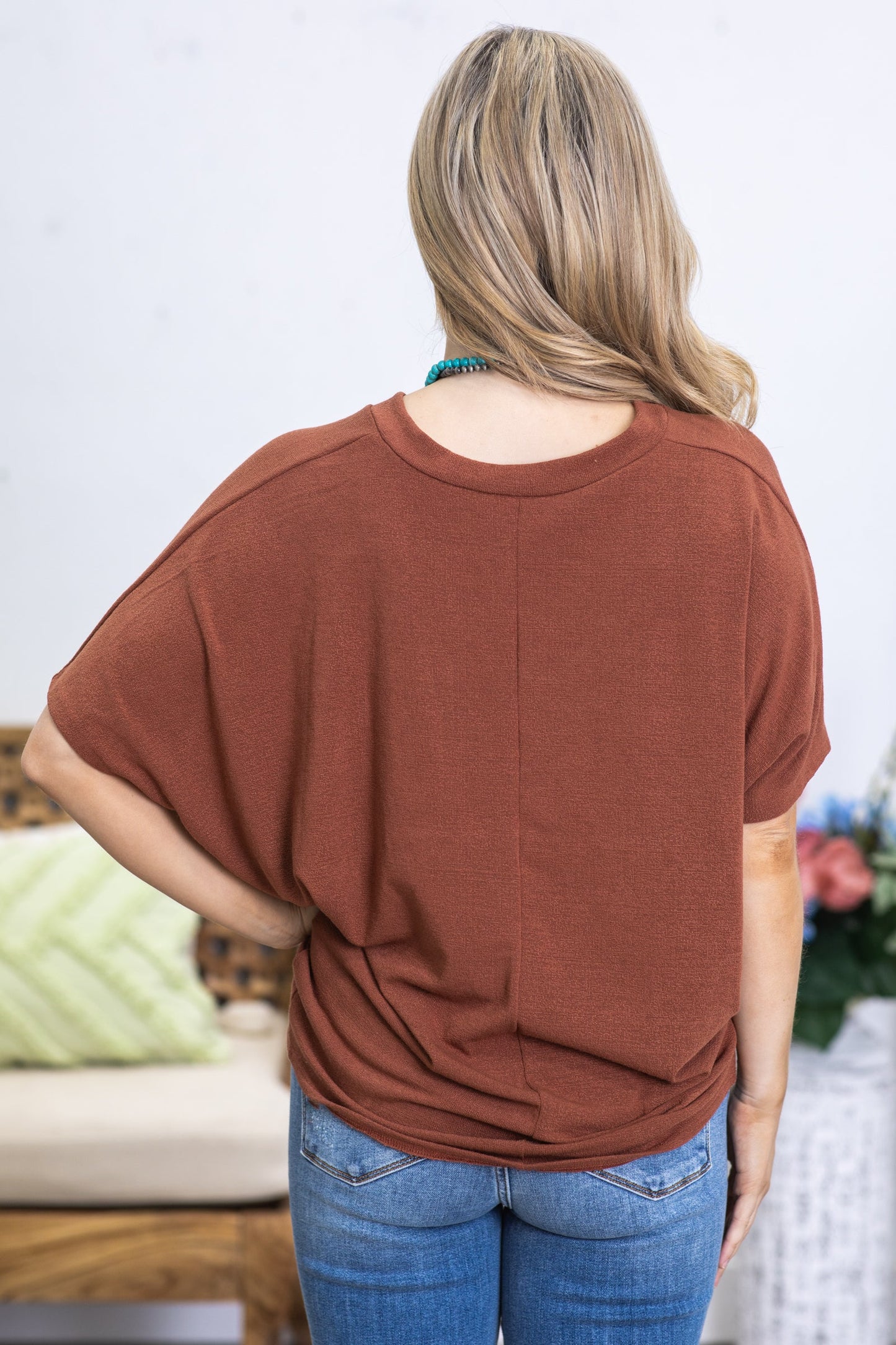 Chestnut Basic V-Neck Short Sleeve Knit Top
