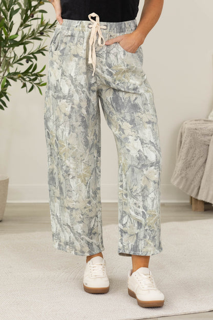 Camo Print Elastic Drawstring Waist Pant