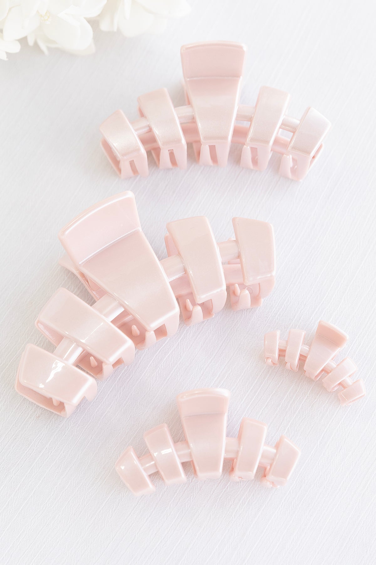 Classic Pearly Pink Hair Clip