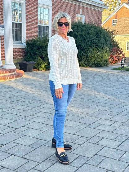 LULU-B CABLE WHITE V NECK SWEATER