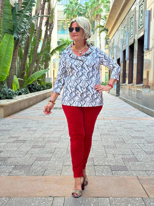 HOLIDAY WINTER WHITE RUFFLE TOP