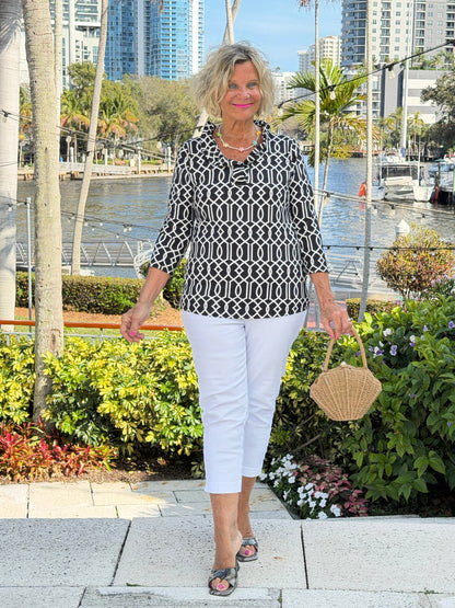 LULU B MIDNIGHT TRELLIS RUFFLE SLEEVE TOP