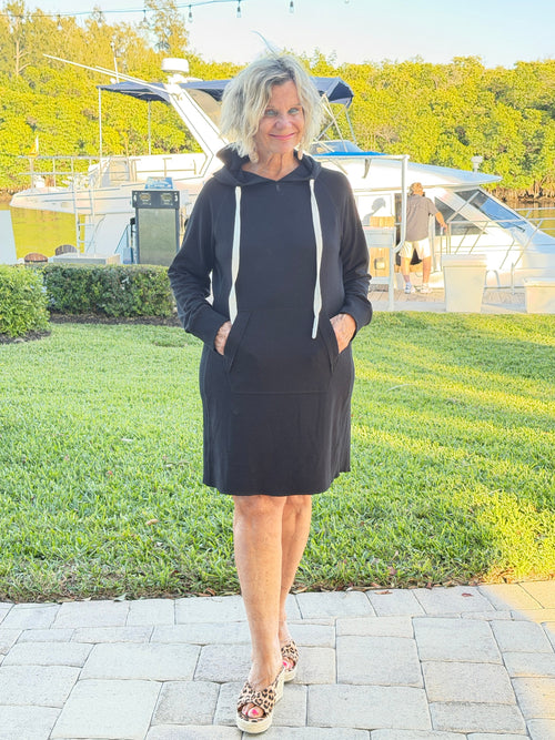 Lulu-b kangaroo pocket black scuba dress