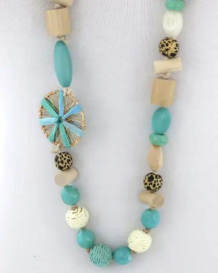 GLASS STONE THREAD WOOD LONG NECKLACE