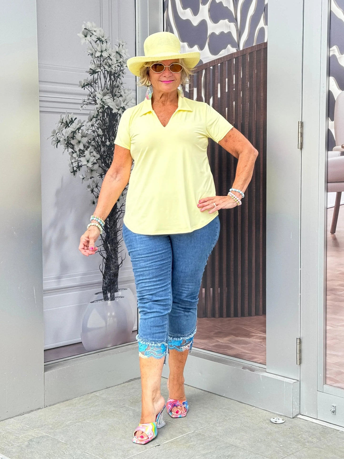 LULU-B CLEAR SUNSHINE SHORT SLEEVE COLLAR
