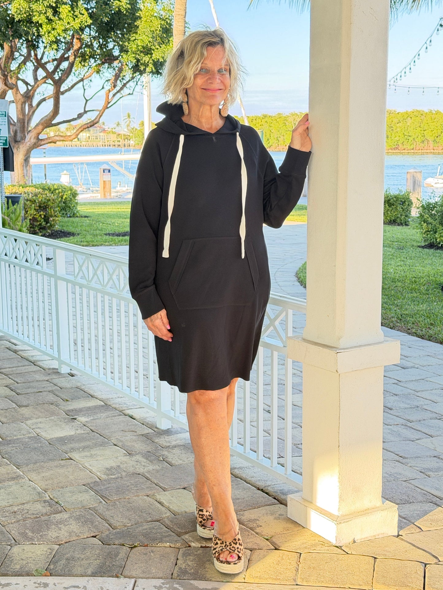 Lulu-b kangaroo pocket black scuba dress