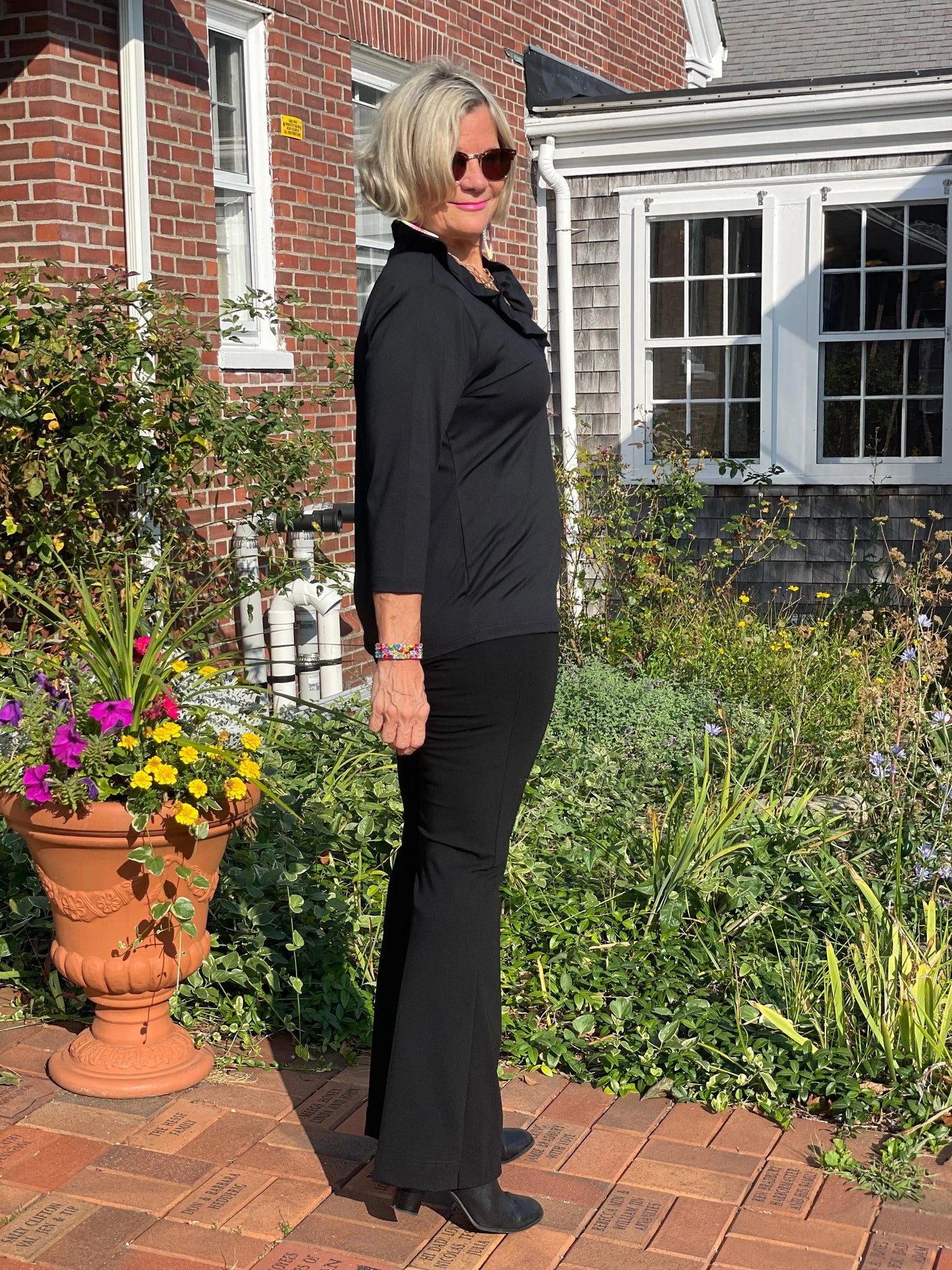 LULU-B BLACK RUFFLE TOP
