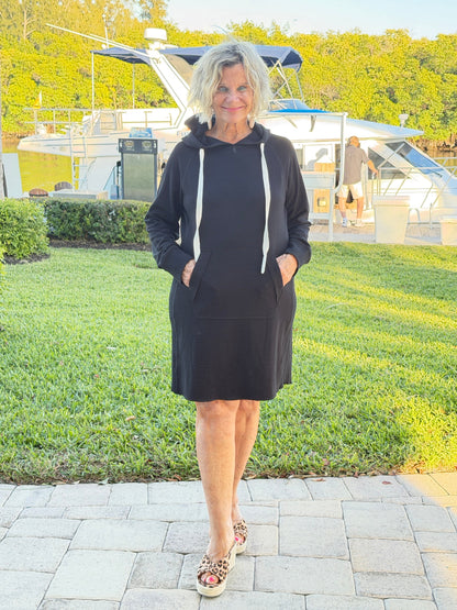 Lulu-b kangaroo pocket black scuba dress