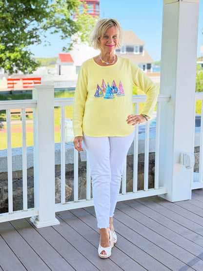 BEACH CLUB YELLOW SAILBOAT SWEATER