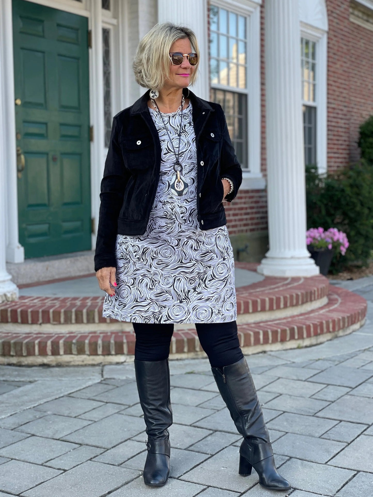 ELEGANT EXPRESSIONS SLEEVE DRESS