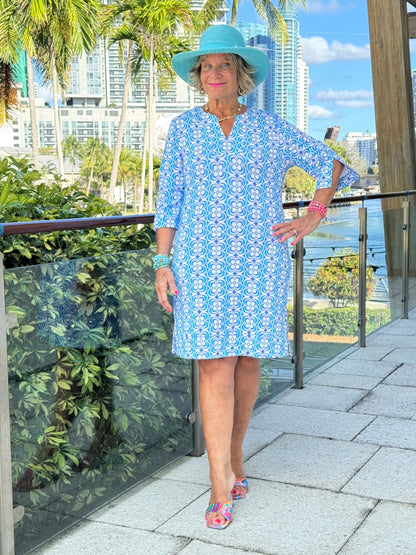 LULU B COASTAL BLOOM NOTCH SLEEVE DRESS