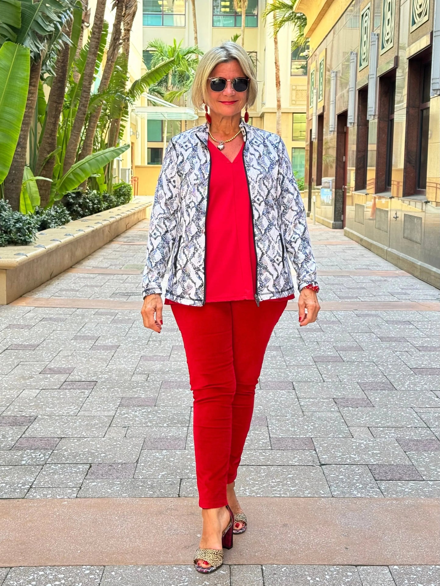 LULU-B RED TAILORED SLEEVE TOP