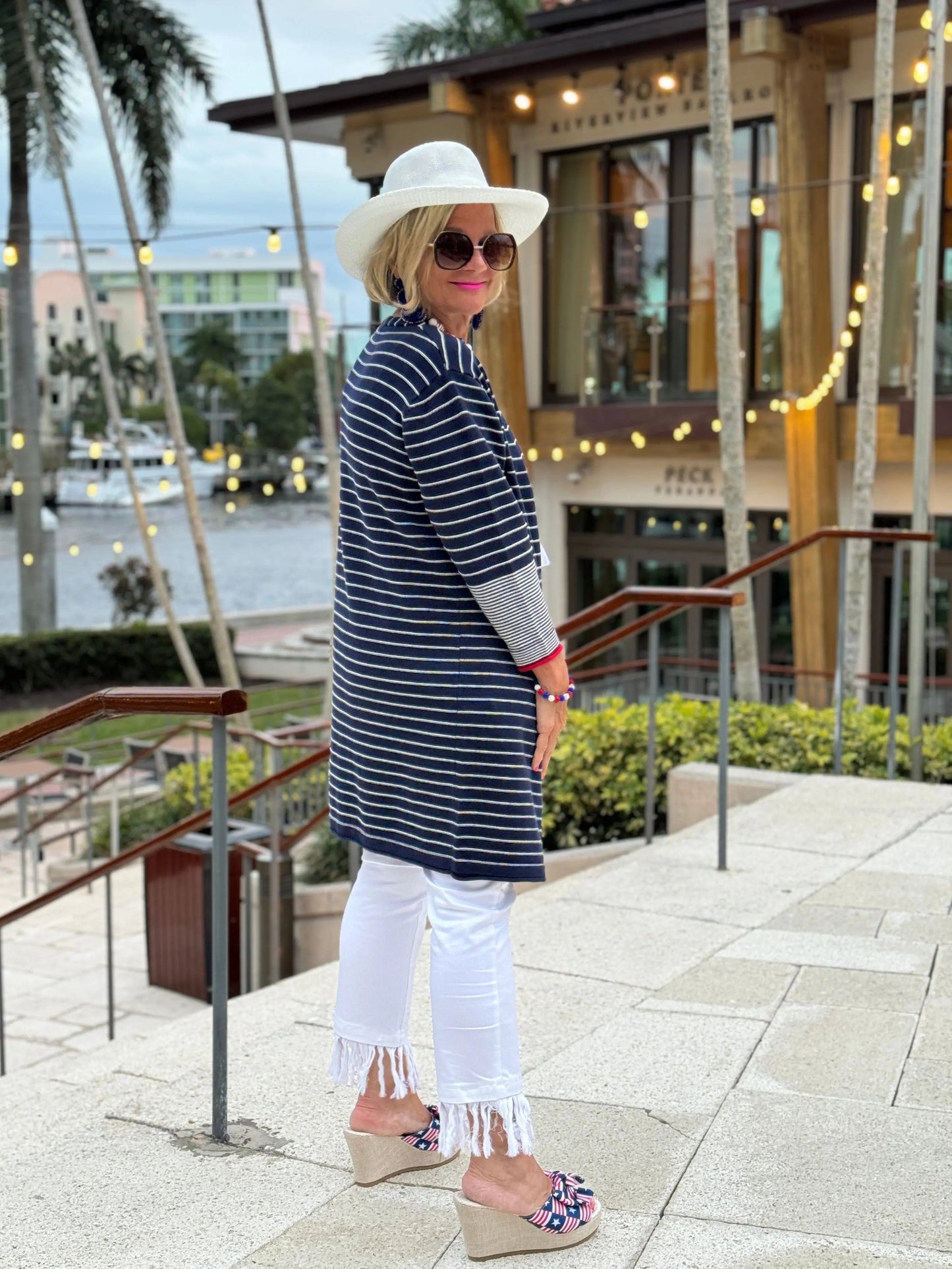 Cruise Day Cardigan - Couler