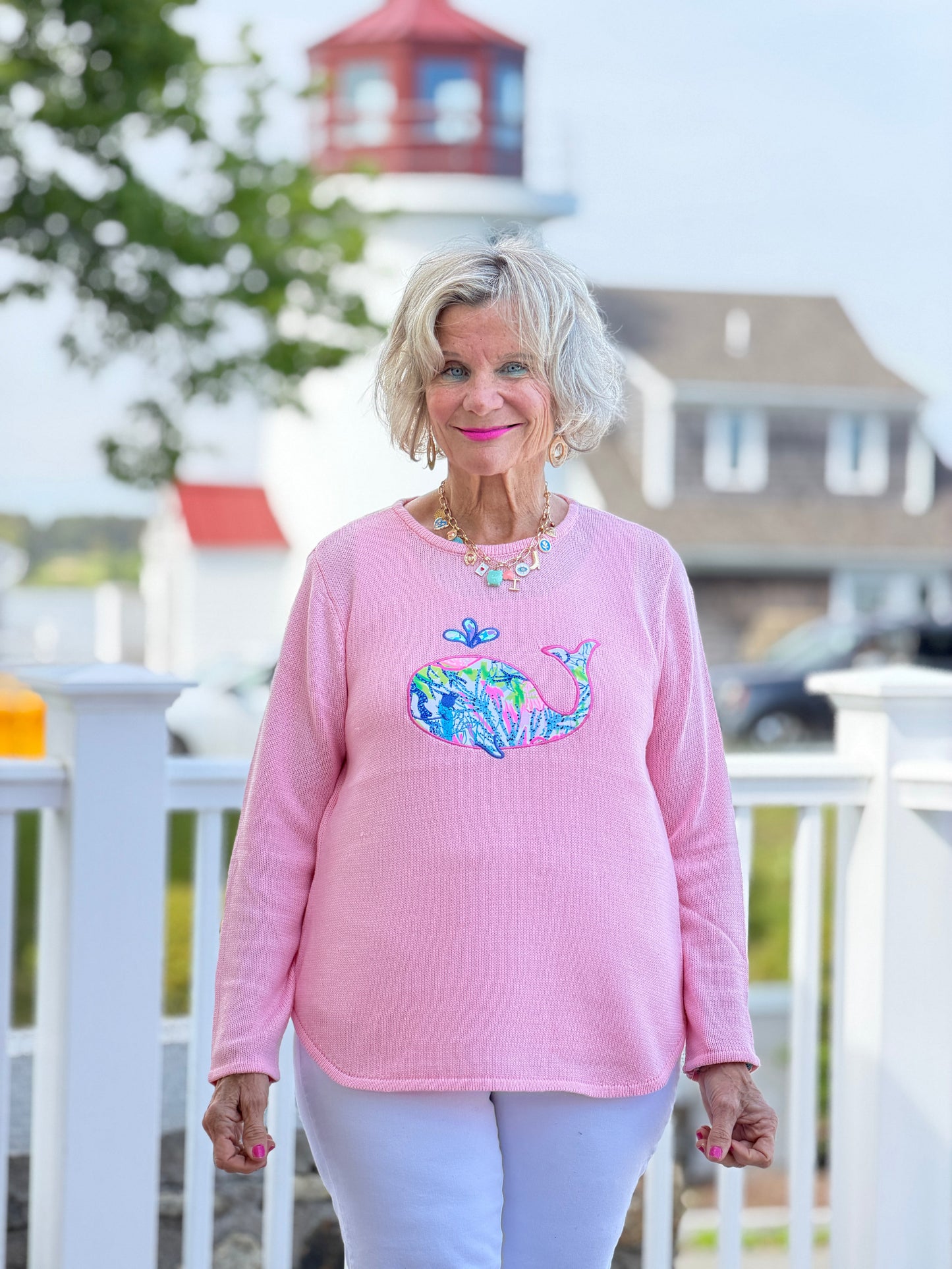 BEACH CLUB WHALE PINK SWEATER