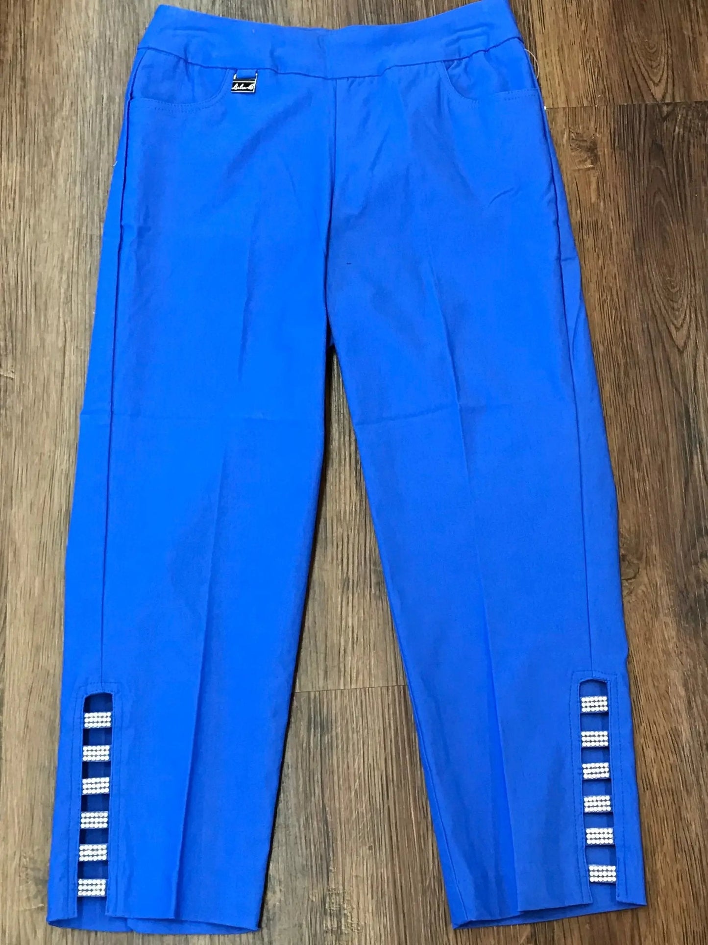 EMBELLISHED  LATTICE CAPRI COBALT