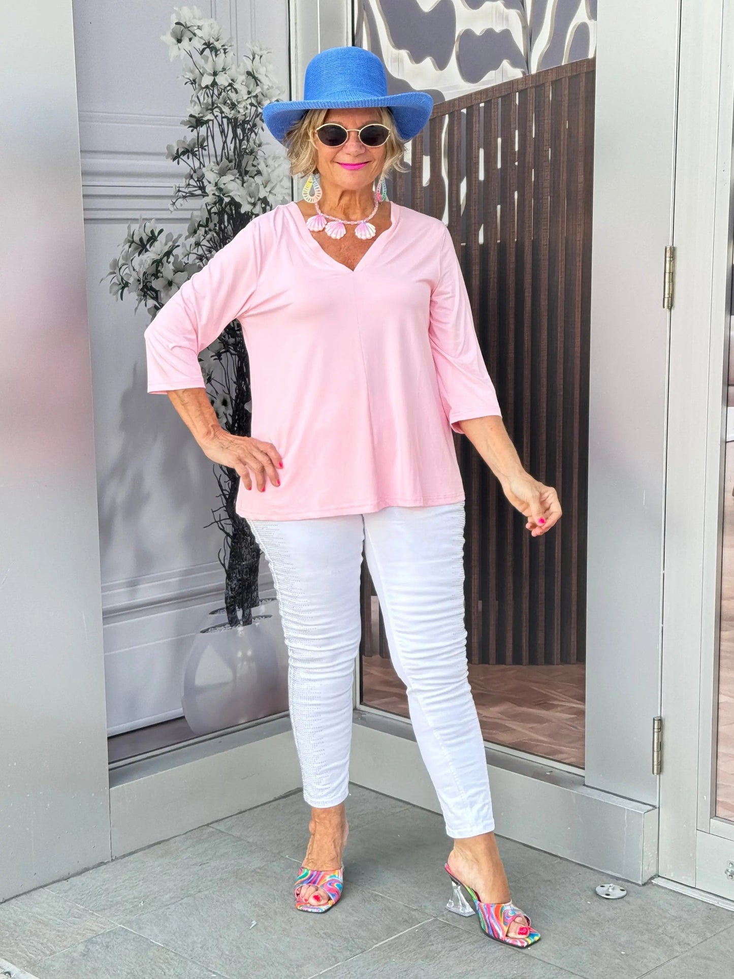 LULU-B CLEAR PINK TAILORED V TOP