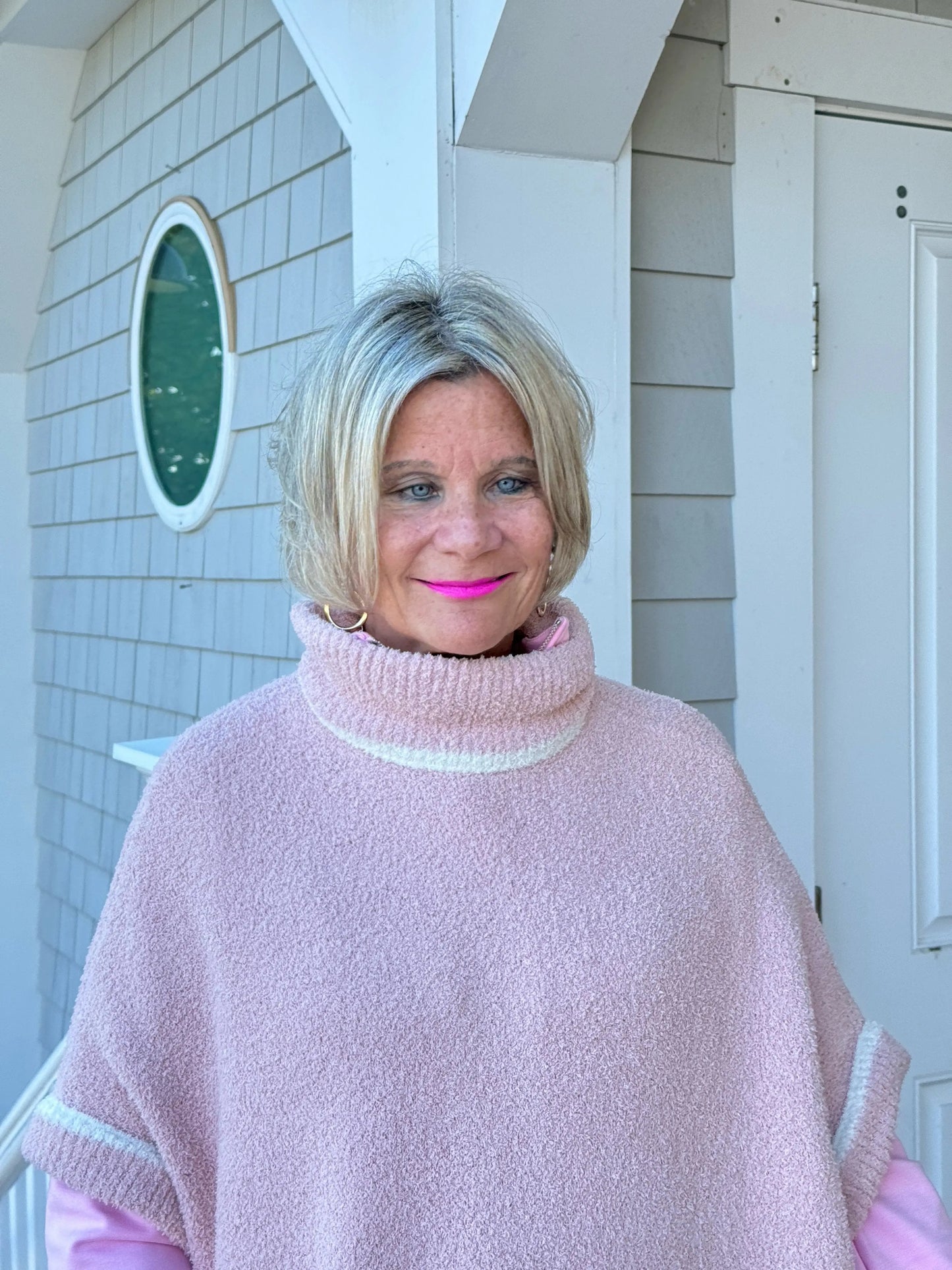 COLOR BLOCK TURTLE PINK POCKET SWEATER