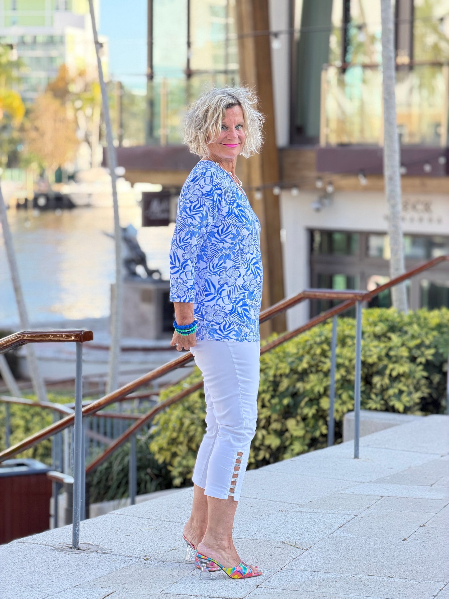 LULU B HISBISCUS COAST V NECK TOP