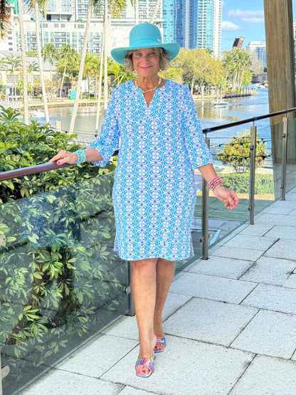 LULU B COASTAL BLOOM NOTCH SLEEVE DRESS