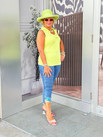 LULU-B SUN SLEEVELESS RUFFLE TOP