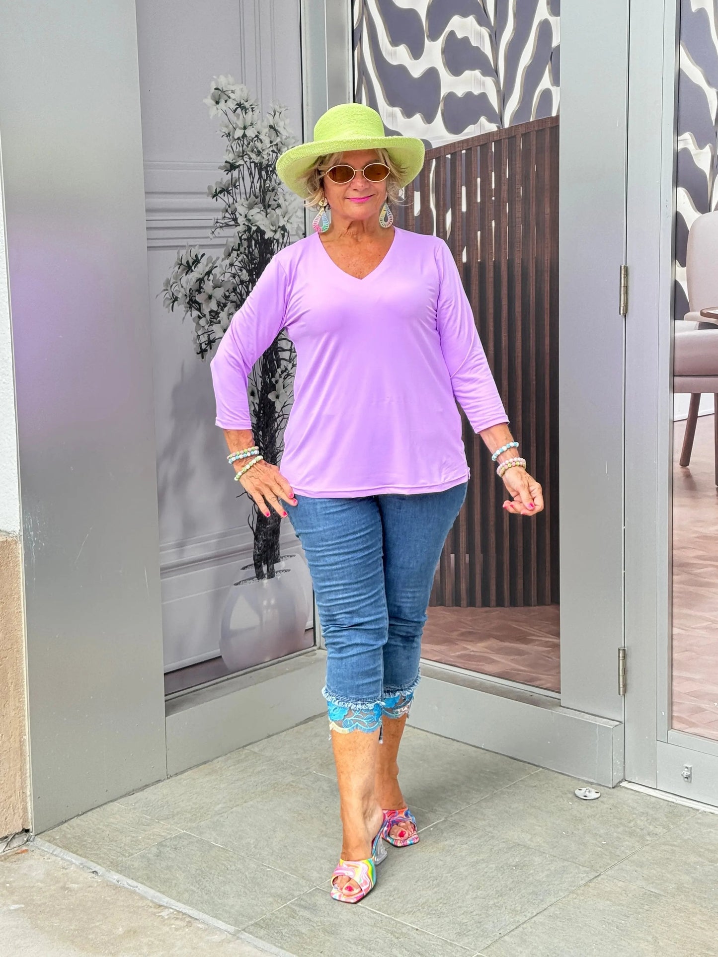 LILAC V NECK TOP