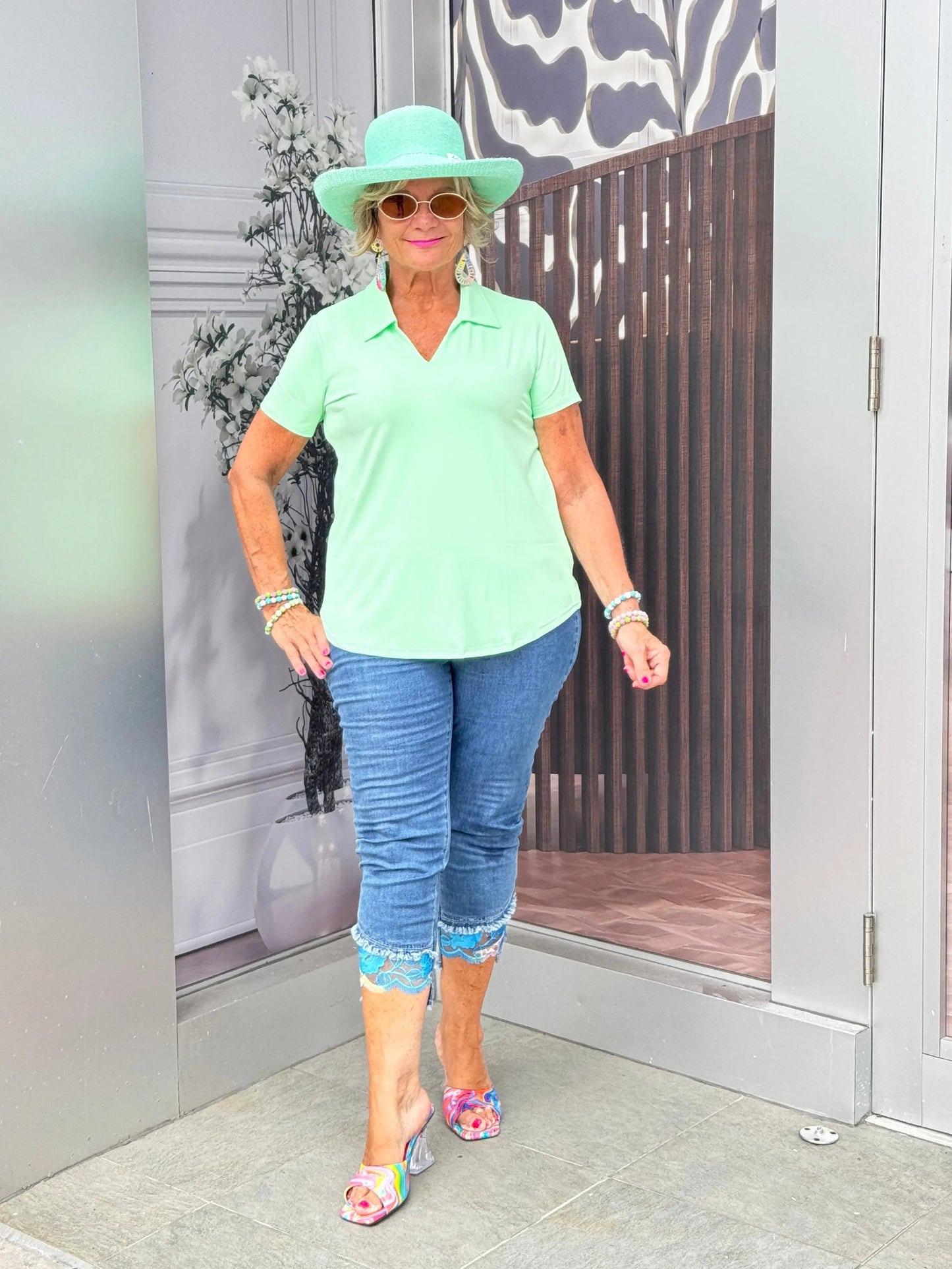 LULU-B CLEAR LIME SHORT SLEEVE COLAR TOP