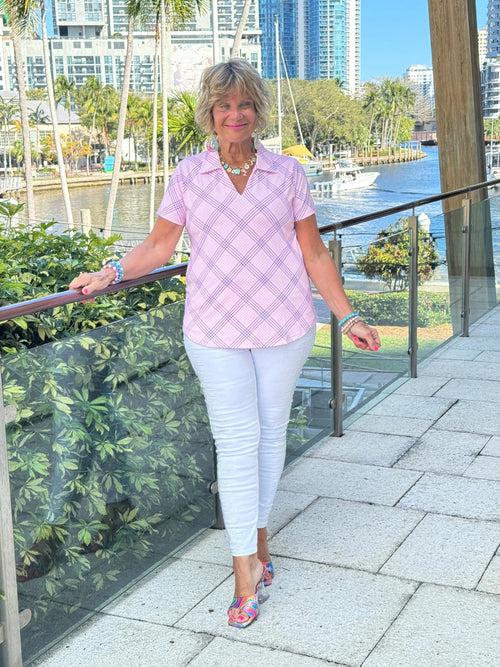 LULU B PINK CHIC SHORT SLEEVE V-NECK COLLAR TOP
